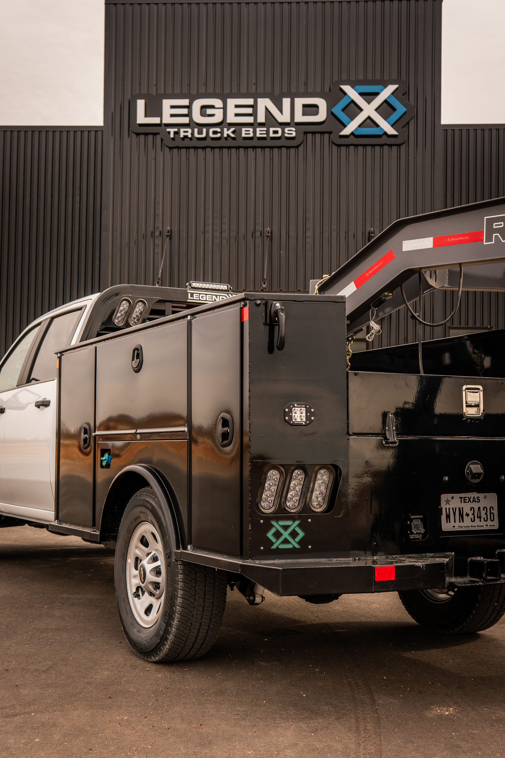 Mounted Legend X Titan Service Body