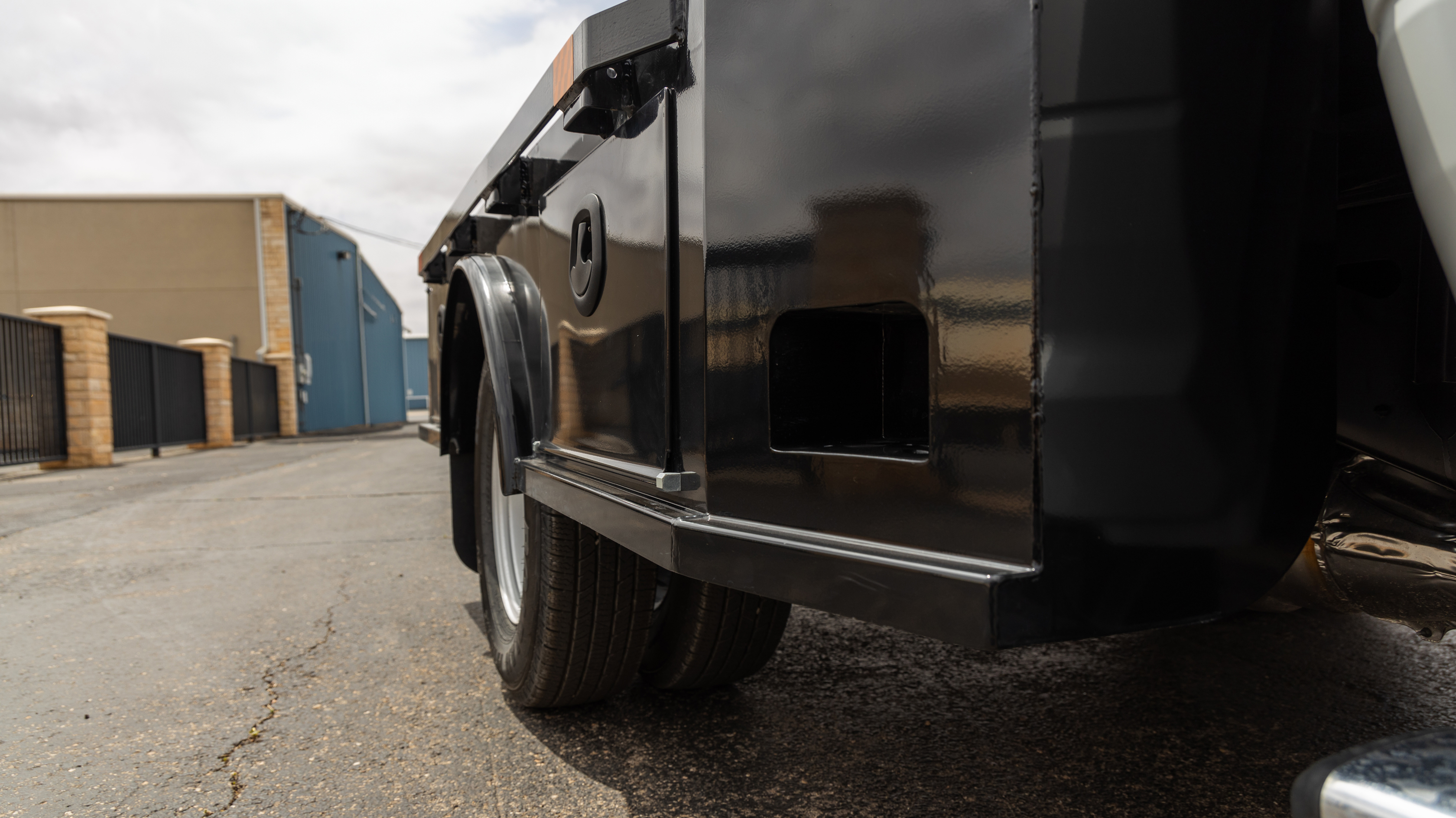 Mounted Legend X Viking Flatbed